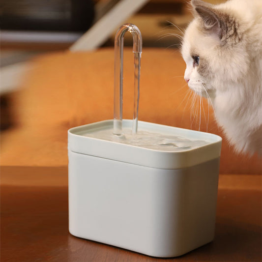 Automatischer Katzen-Trinkbrunnen